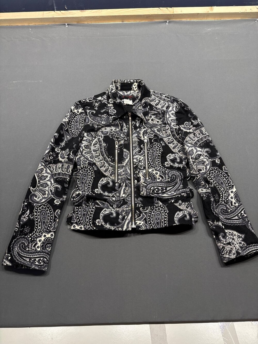 Simon Chang Paisley Print Zip-Up Moto Jacket Size 6 Black